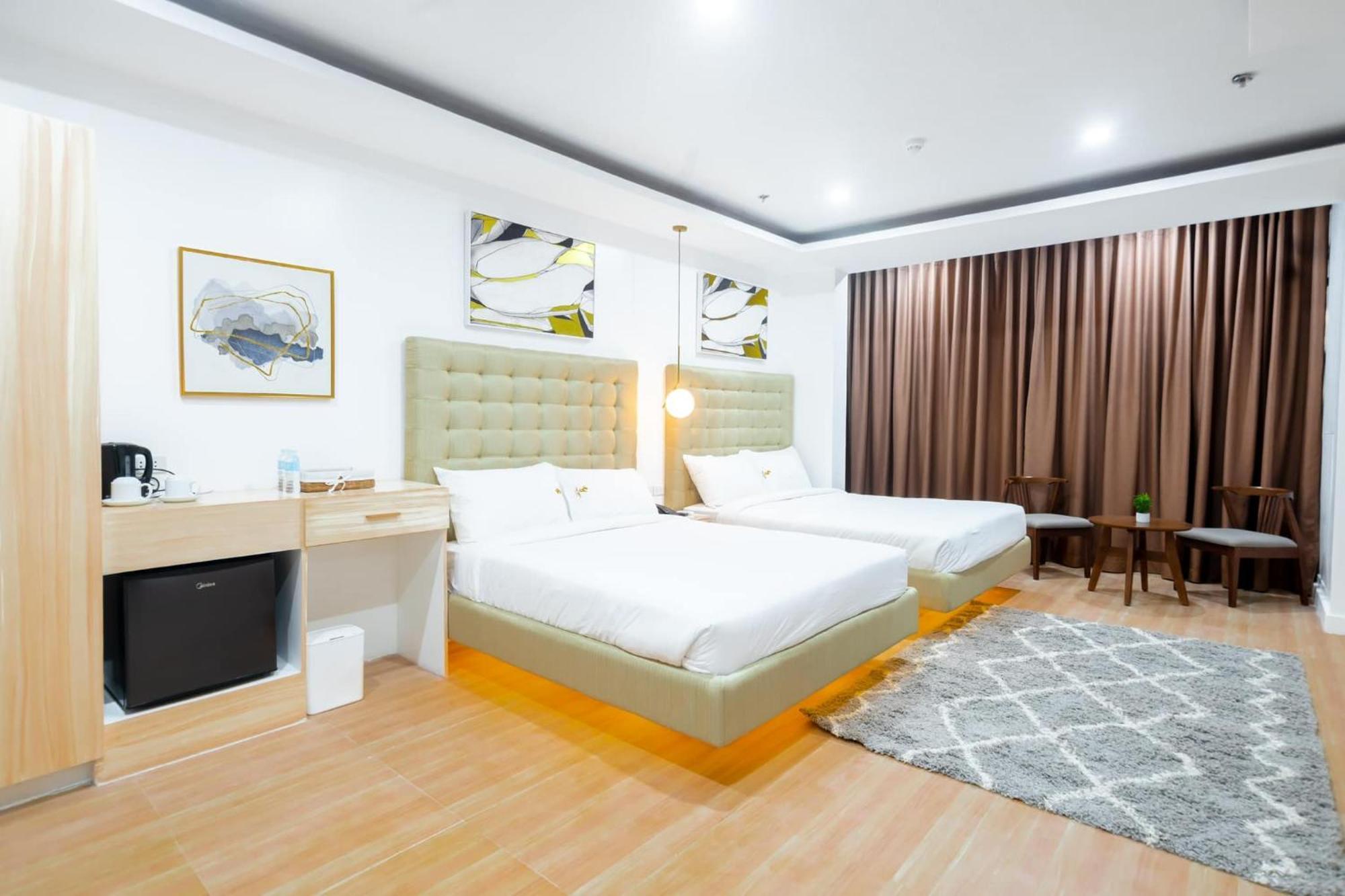 The Glend Hotel Iloilo Passi Экстерьер фото