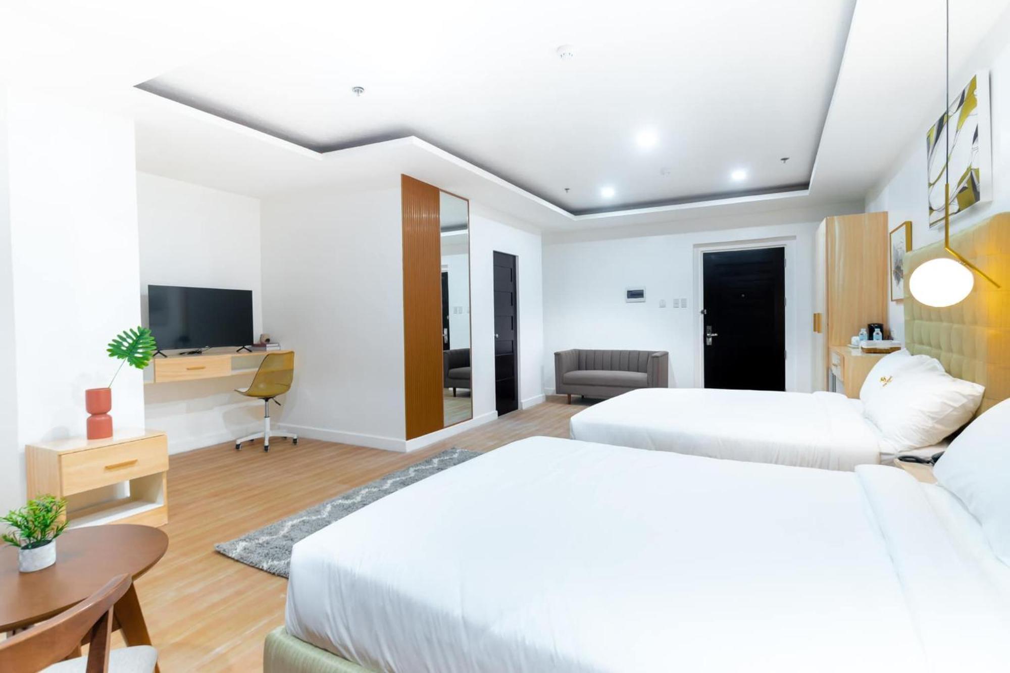 The Glend Hotel Iloilo Passi Экстерьер фото